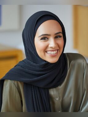 Black Heavyweight Crinkle Pleated Hijab Textured Draped Headscarf Modest Women
